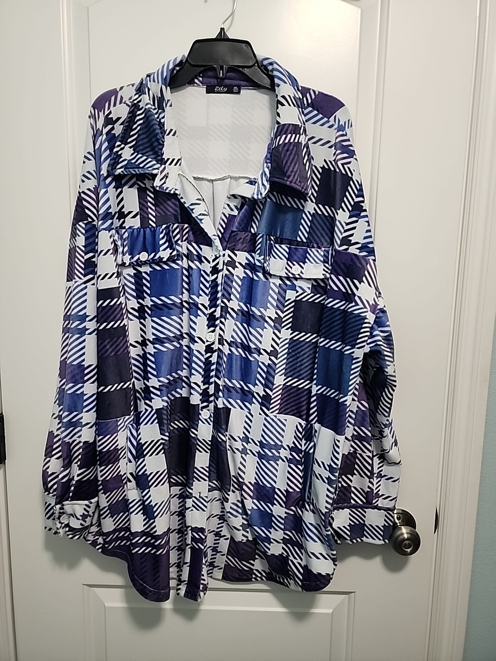 Lily Plaid Button-Up  Shacket Shirt Jacket in Blue & White Plaid